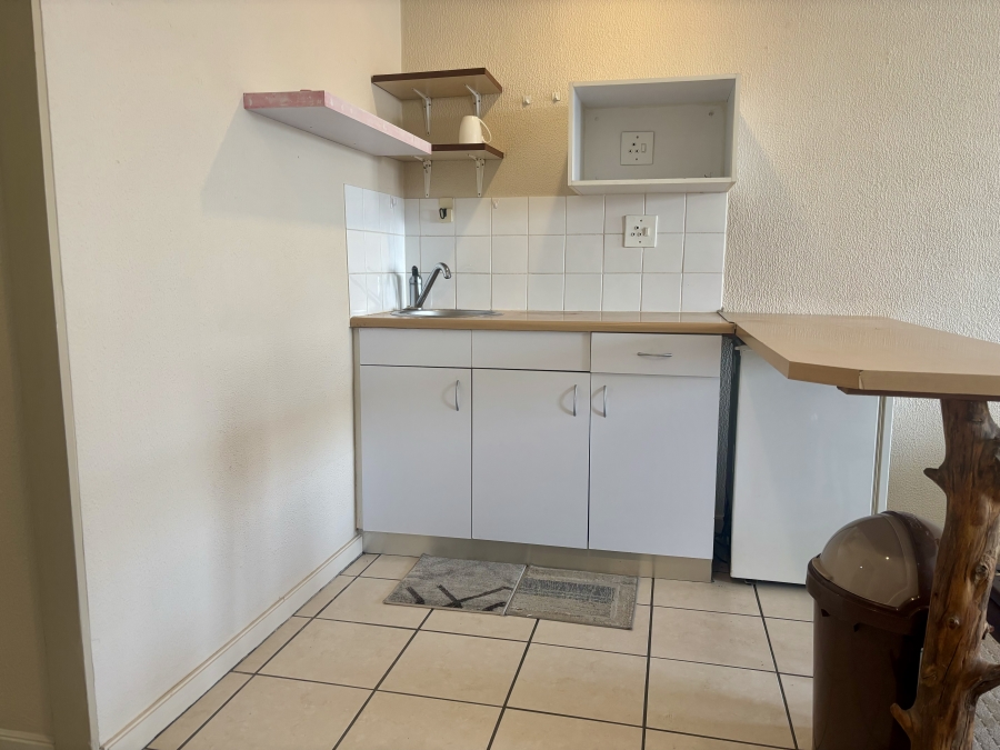 1 Bedroom Property for Sale in Bellville Central Western Cape